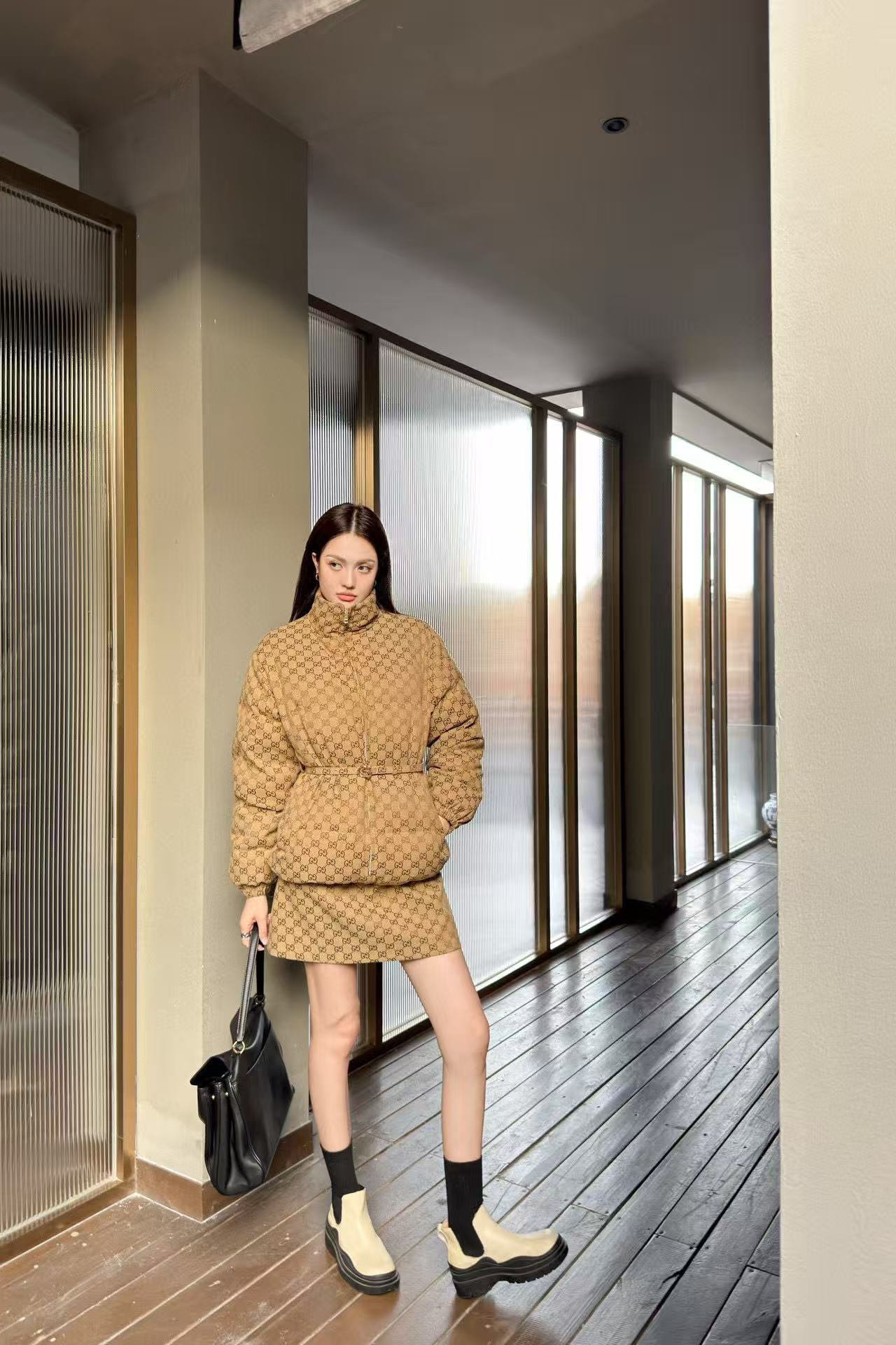 GUCC1 ジャカード ダウンジャケット【50％割引+送料無料】