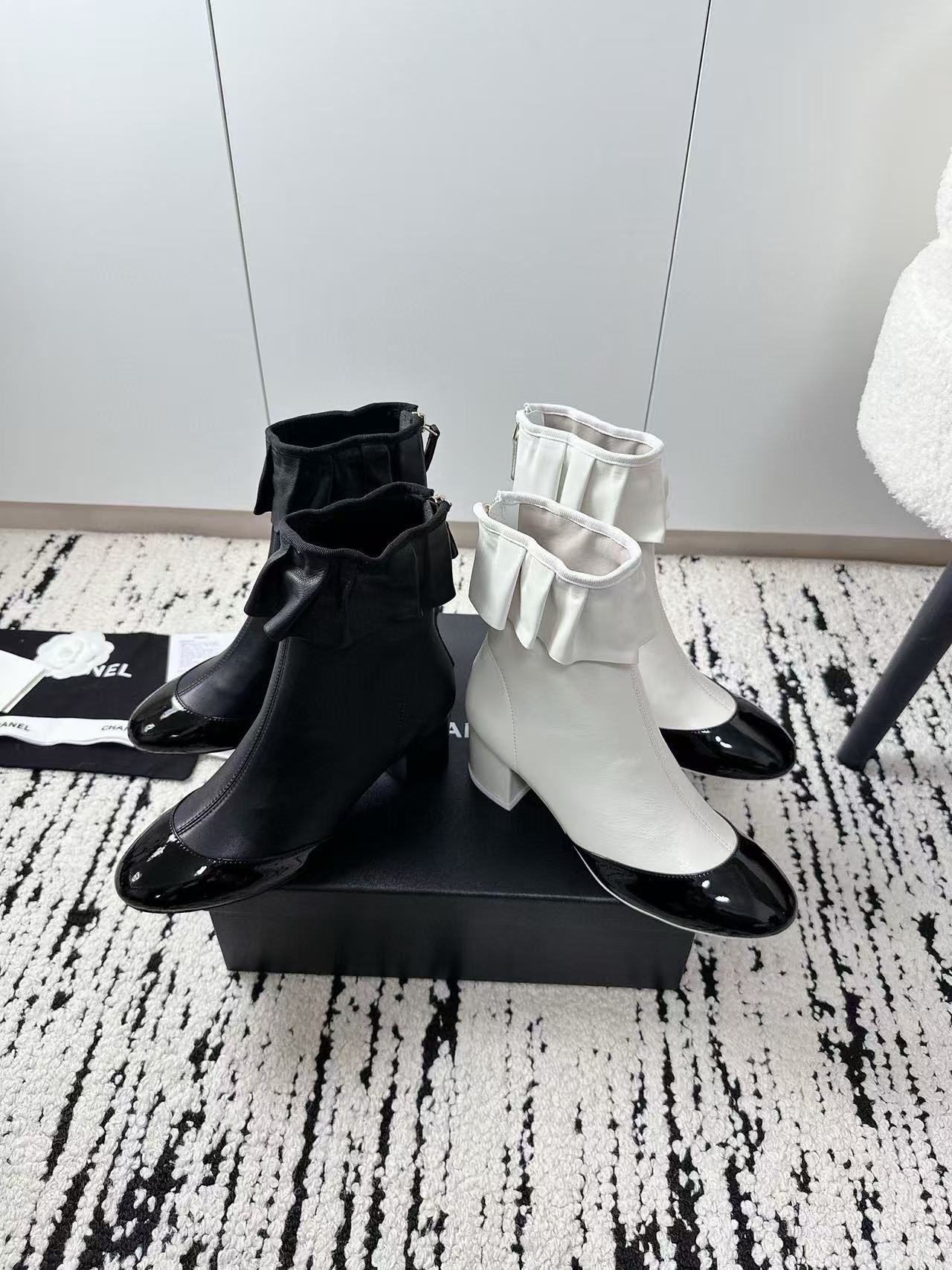 CHANE1 高品質フリルローヒールアンクルブーツ【50％割引+送料無料】