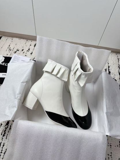 CHANE1 高品質フリルローヒールアンクルブーツ【50％割引+送料無料】