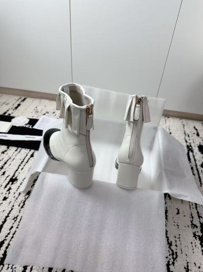 CHANE1 高品質フリルローヒールアンクルブーツ【50％割引+送料無料】