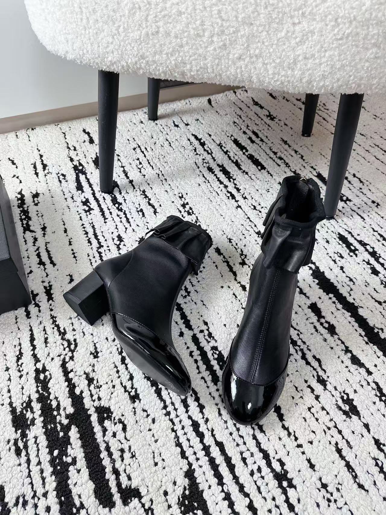 CHANE1 高品質フリルローヒールアンクルブーツ【50％割引+送料無料】