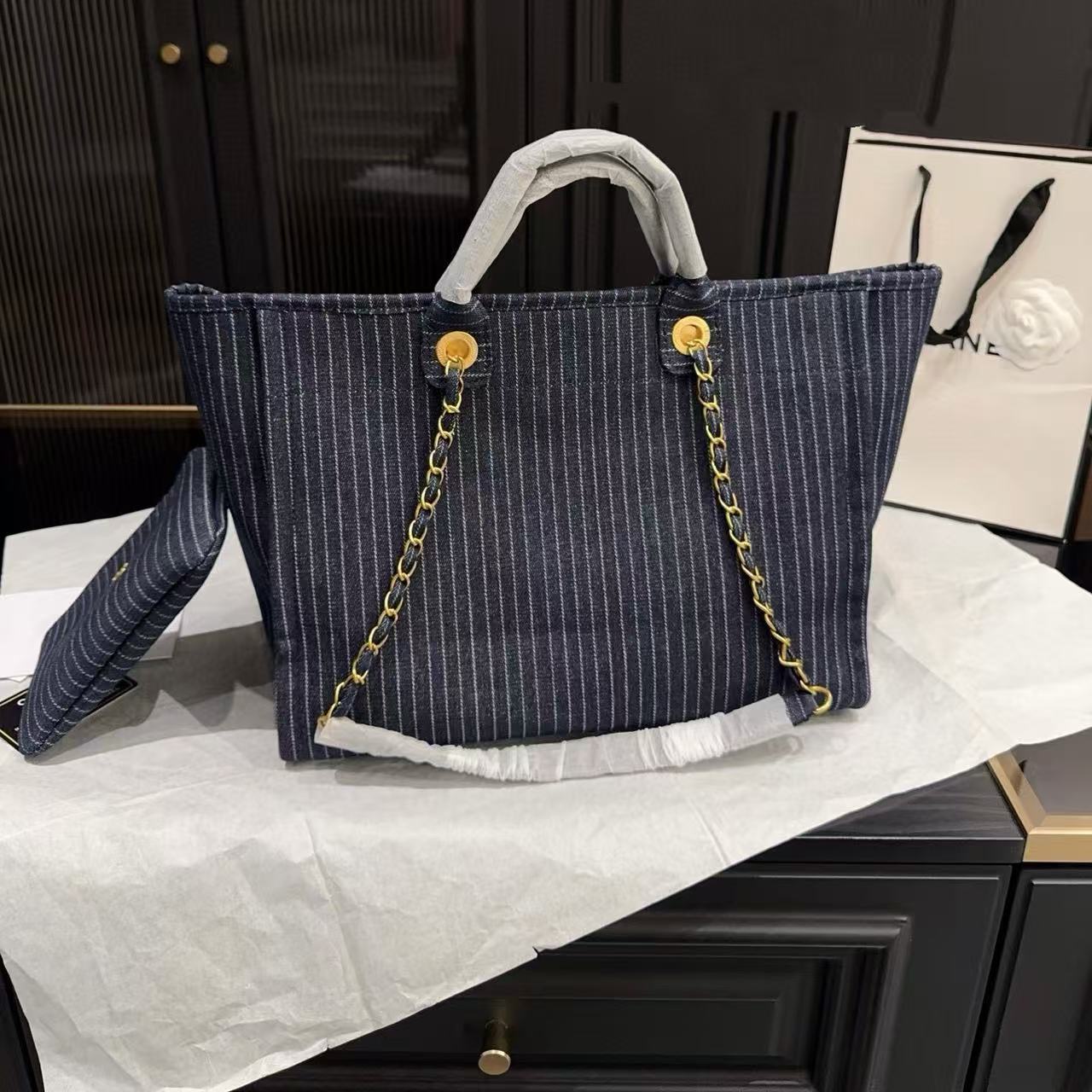 CHANE1 デニムチェーンビーチバッグ【50％割引+送料無料】