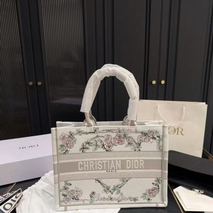 DIOR 刺繍 ピオニー トートバッグ【50％割引+送料無料】