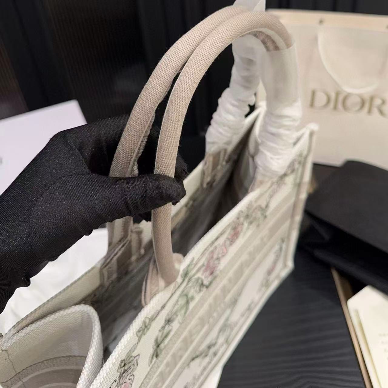 DIOR 刺繍 ピオニー トートバッグ【50％割引+送料無料】