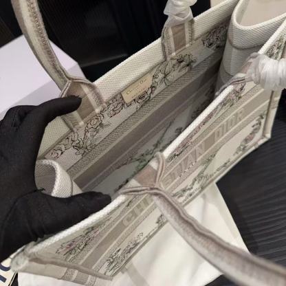 DIOR 刺繍 ピオニー トートバッグ【50％割引+送料無料】