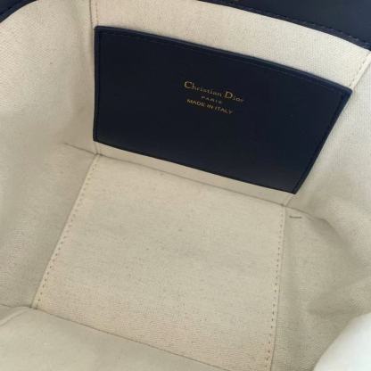 DI0R新しいバケットバッグ【50％割引+送料無料】