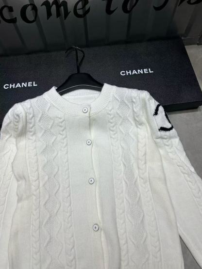 CHANE1 ロゴウールカーディガン【50％割引+送料無料】