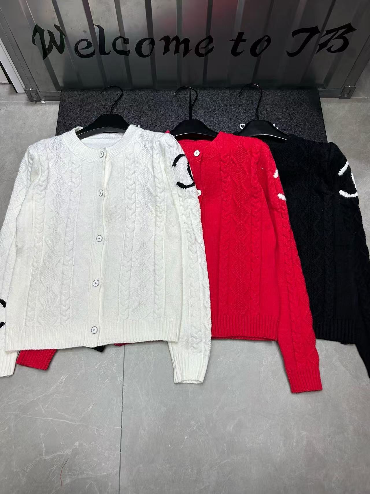 CHANE1 ロゴウールカーディガン【50％割引+送料無料】