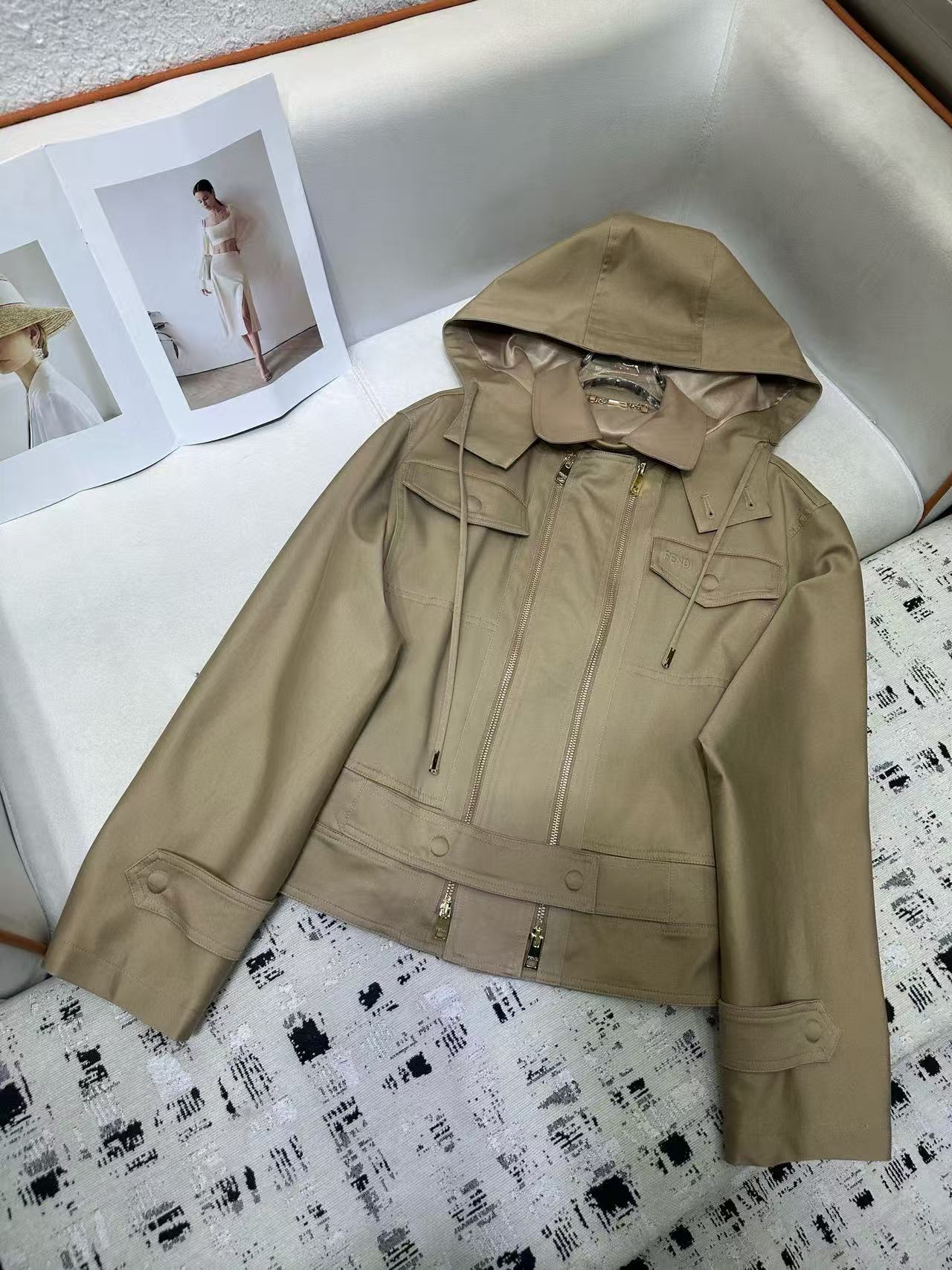 FEND1 高品質ジップアップジャケット【50％割引+送料無料】