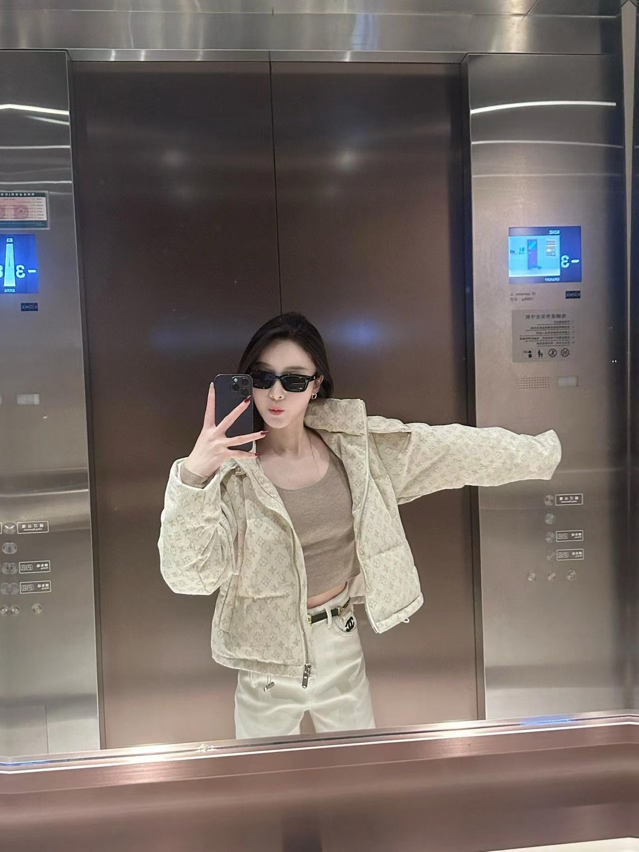 LV フード付きプリントダウンジャケット【50％割引+送料無料】