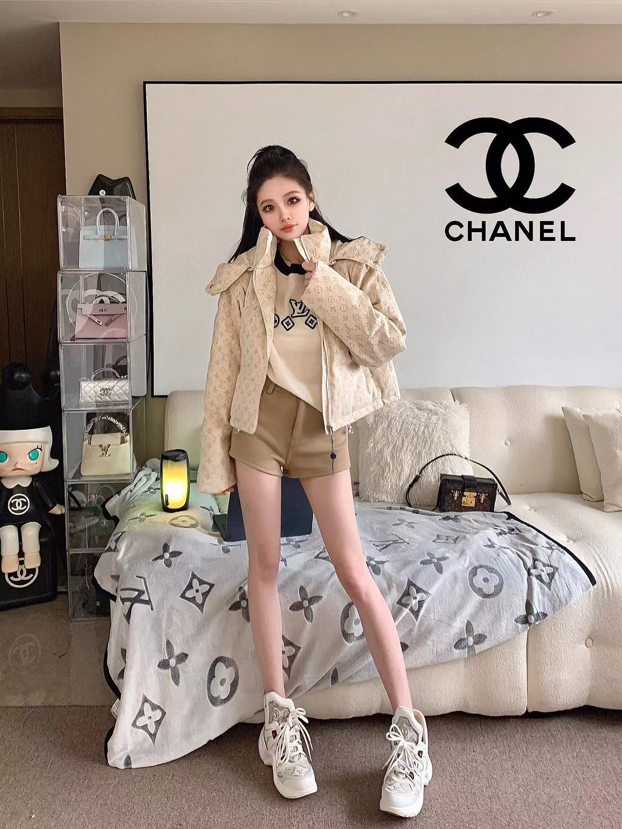 LV フード付きプリントダウンジャケット【50％割引+送料無料】