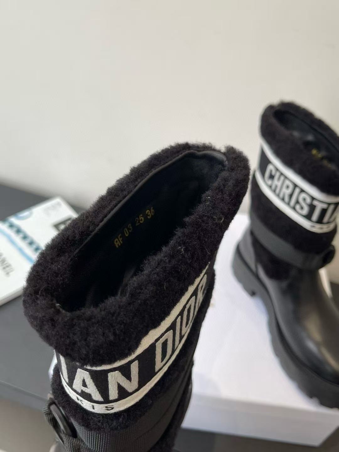 DIOR 高品質ウール レターアンクルブーツ【50％割引+送料無料】