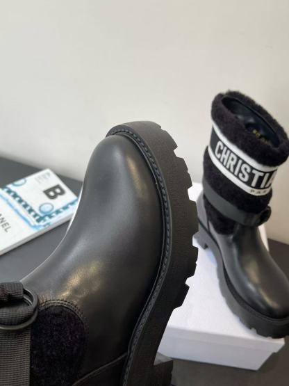 DIOR 高品質ウール レターアンクルブーツ【50％割引+送料無料】
