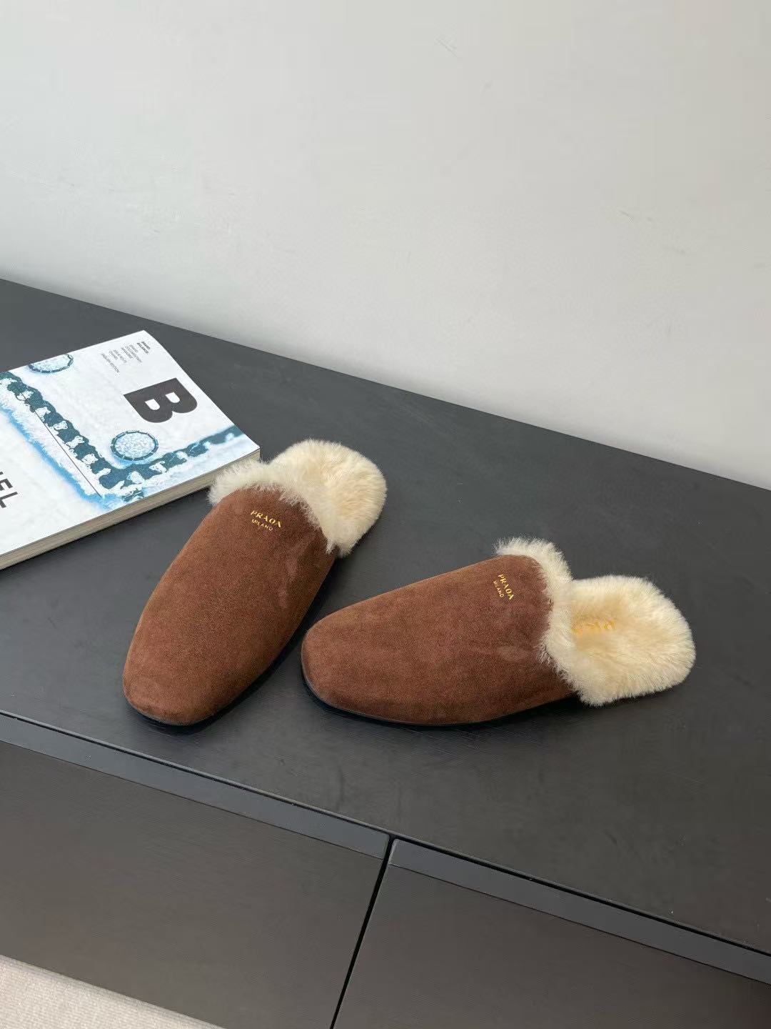 PR4DA 高品質本毛皮スリッパ【50％割引+送料無料】