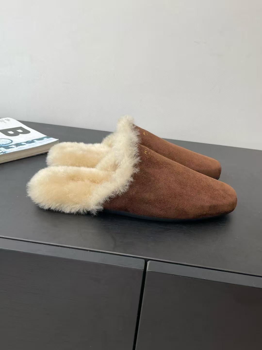 PR4DA 高品質本毛皮スリッパ【50％割引+送料無料】