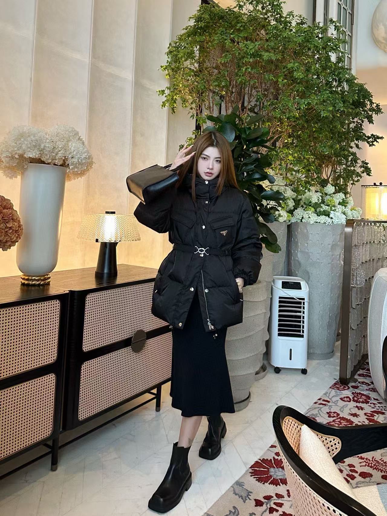 PR4DA フード付きトライアングルロゴダウンジャケット【50％割引+送料無料】