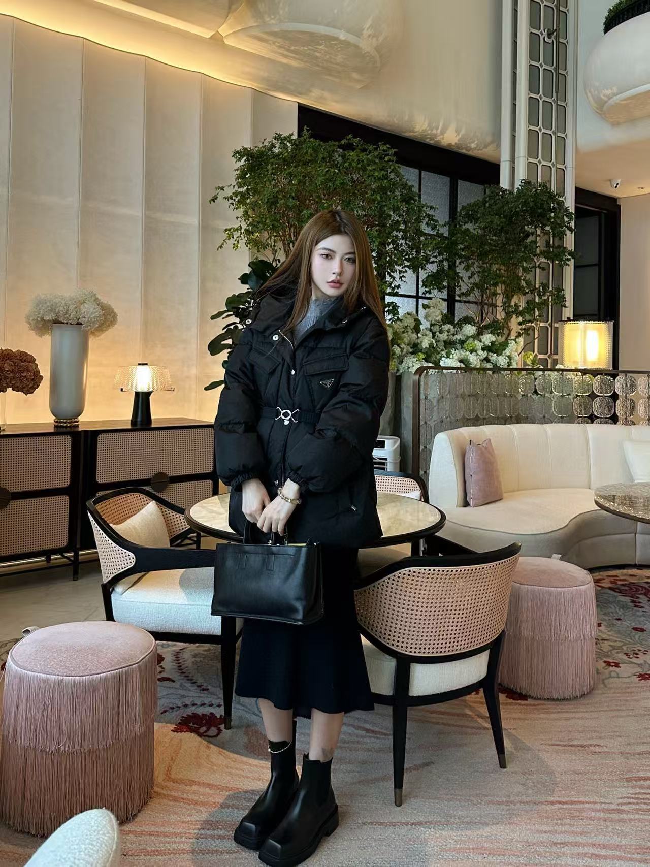 PR4DA フード付きトライアングルロゴダウンジャケット【50％割引+送料無料】