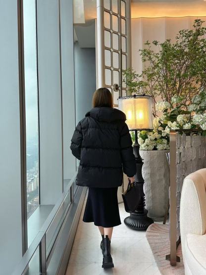 PR4DA フード付きトライアングルロゴダウンジャケット【50％割引+送料無料】