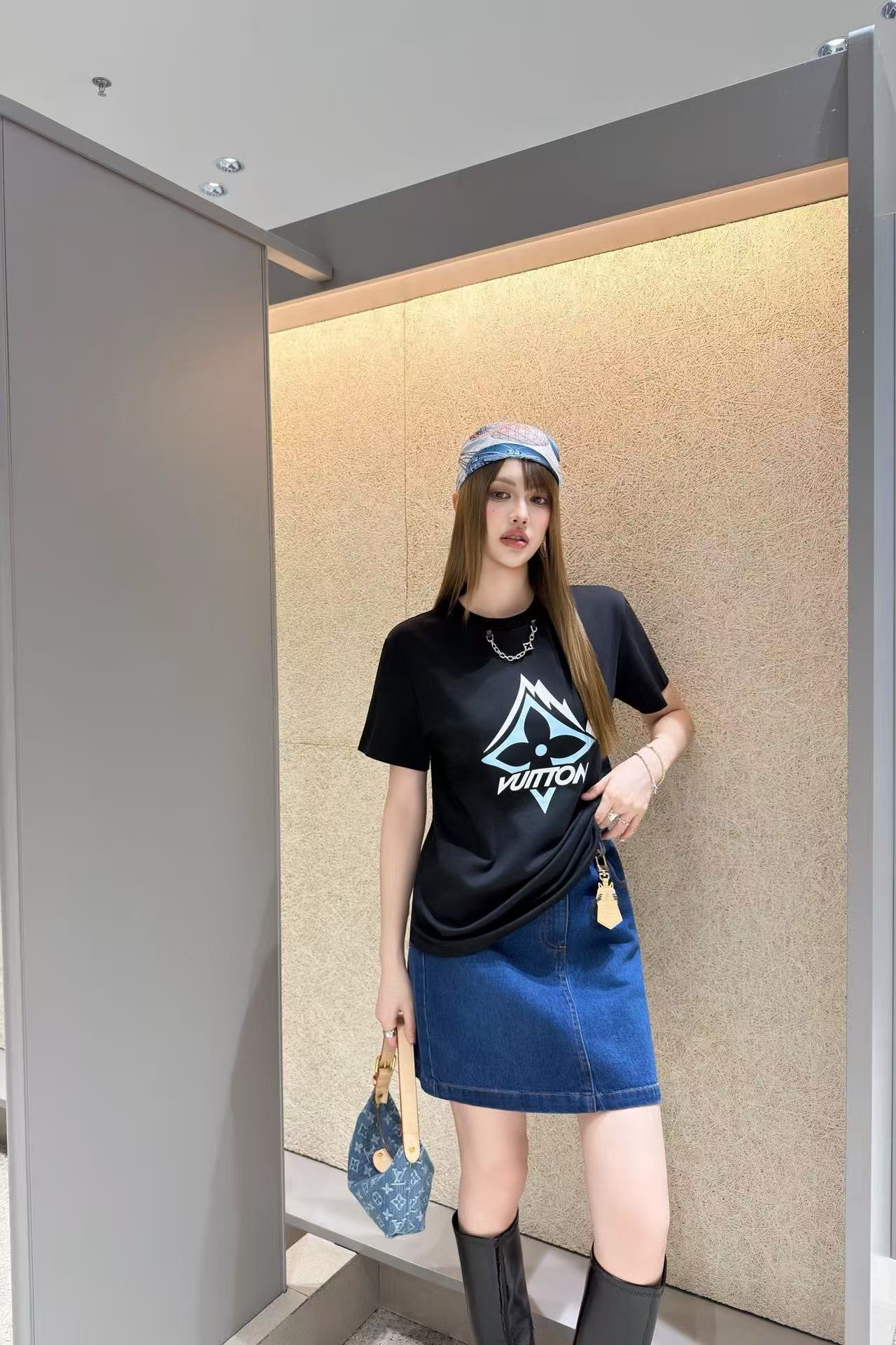 LV四つ葉のクローバーチェーンTシャツ【50％割引+送料無料】