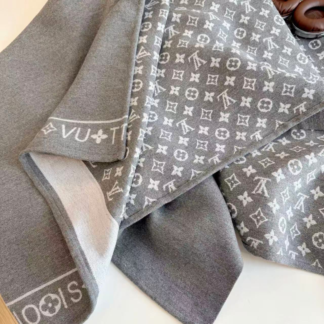 LVカシミアショールケープ【50％割引+送料無料】