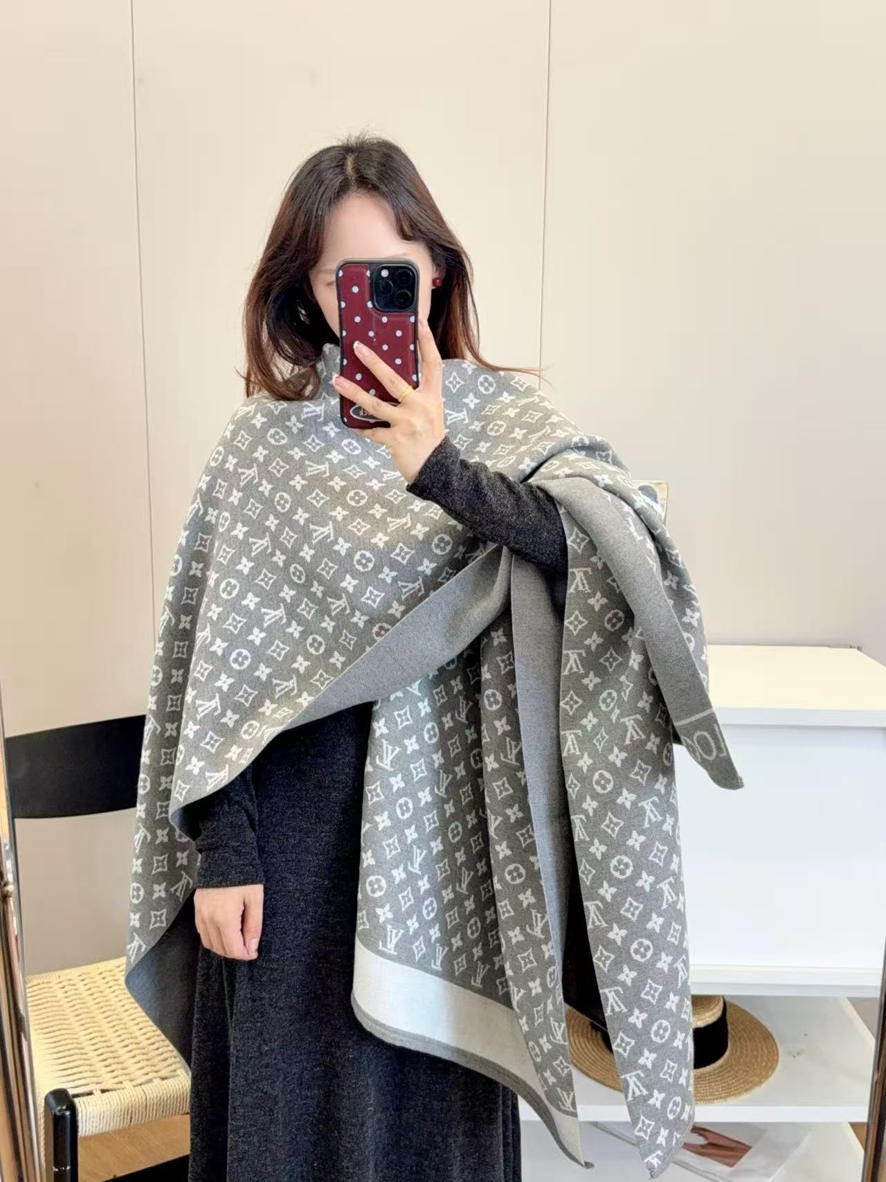 LVカシミアショールケープ【50％割引+送料無料】