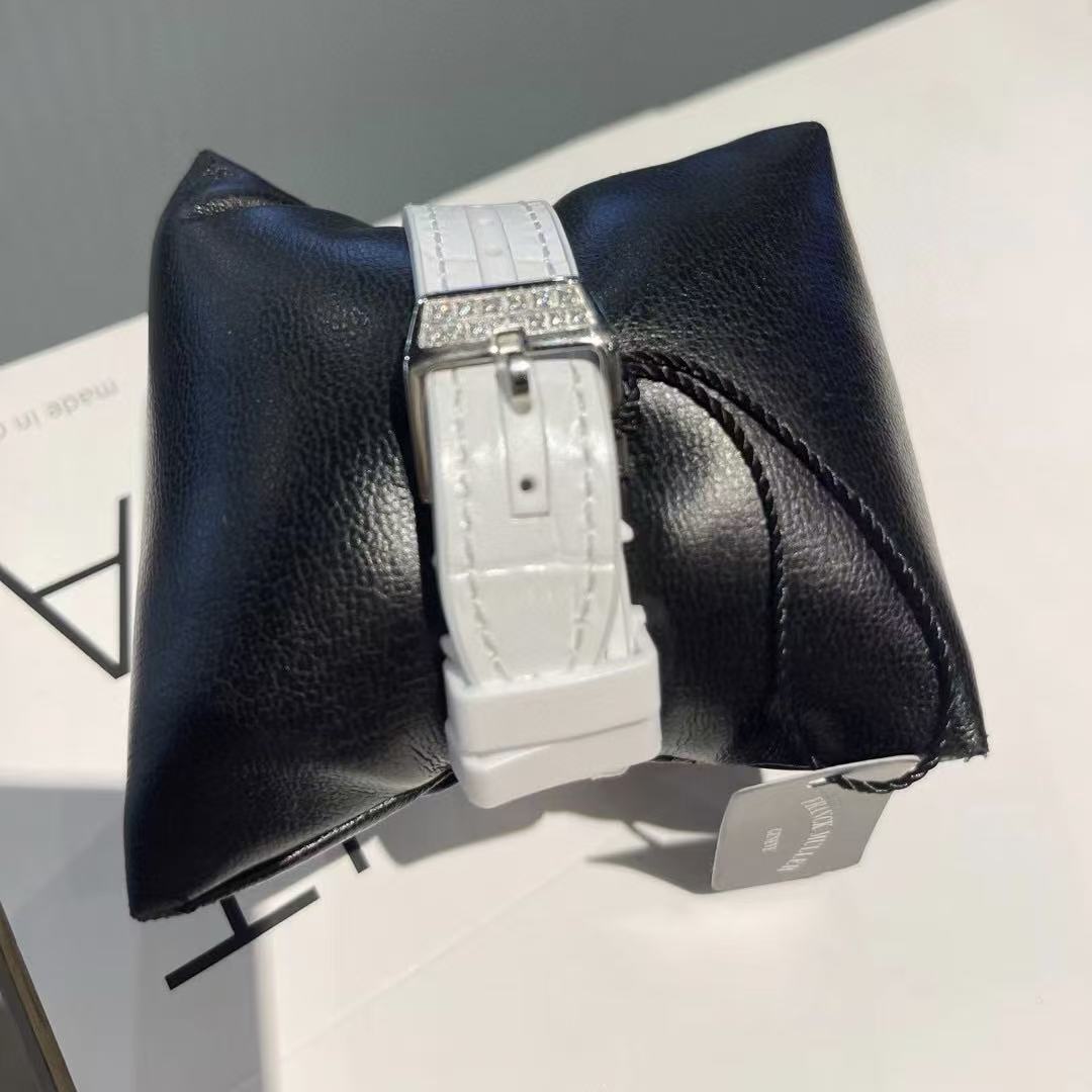 Frank Mul1erバレル型のダイヤモンドがちりばめられたレディース腕時計【50％割引+送料無料】