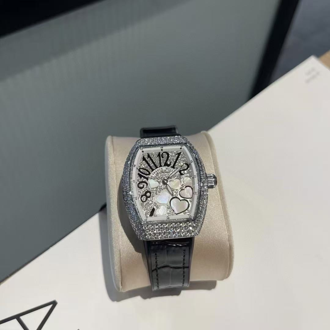 Frank Mul1erバレル型のダイヤモンドがちりばめられたレディース腕時計【50％割引+送料無料】