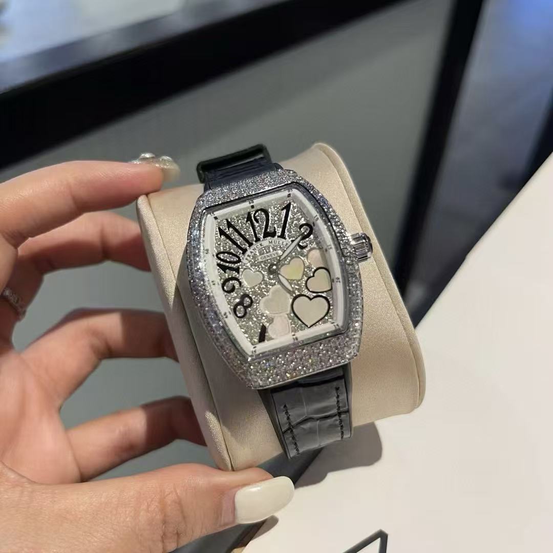 Frank Mul1erバレル型のダイヤモンドがちりばめられたレディース腕時計【50％割引+送料無料】