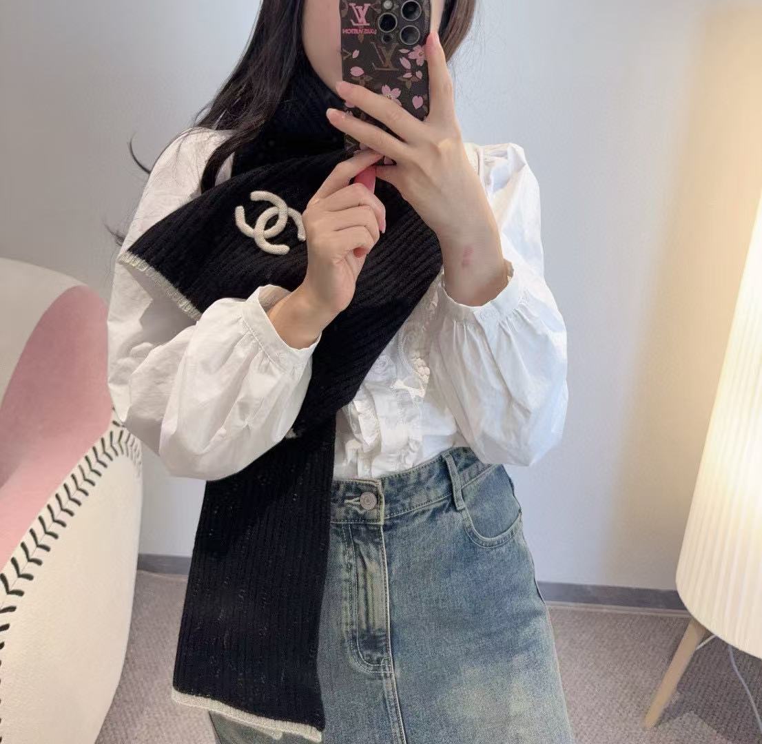 CHANE1 ブラック＆ホワイト カシミアスカーフ【50％割引+送料無料】