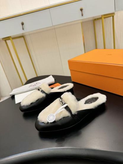 HERME5 高品質ウールスリッパ【50％割引+送料無料】