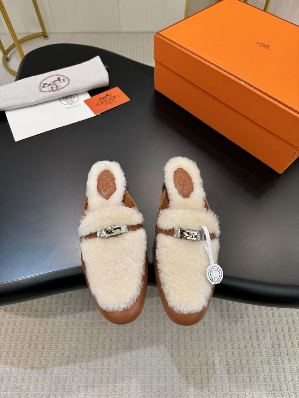 HERME5 高品質ウールスリッパ【50％割引+送料無料】