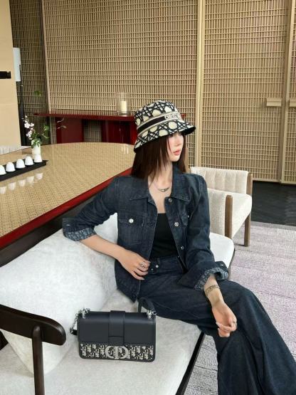 DI0Rデニムジャケットとパンツのツーピースセット【50％割引+送料無料】