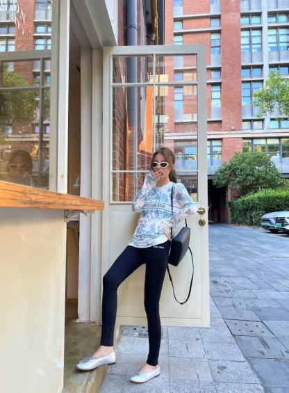 M1UM1U ミニマリスト レター レギンス【50％割引+送料無料】