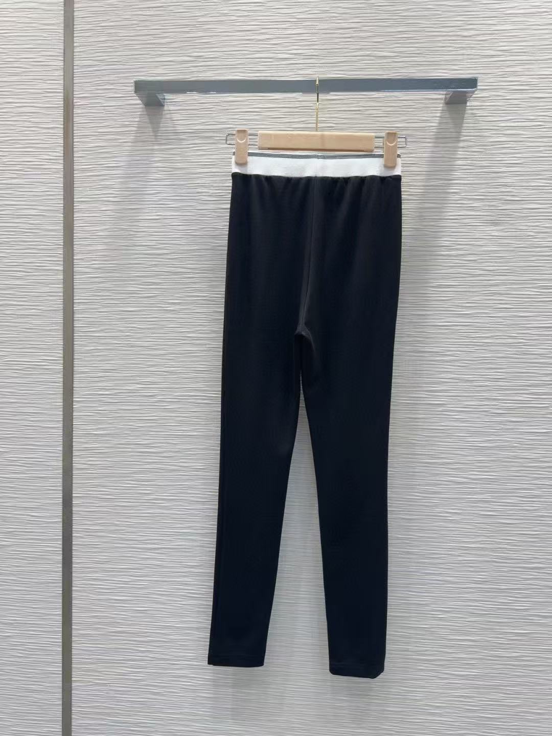 M1UM1U ミニマリスト レター レギンス【50％割引+送料無料】