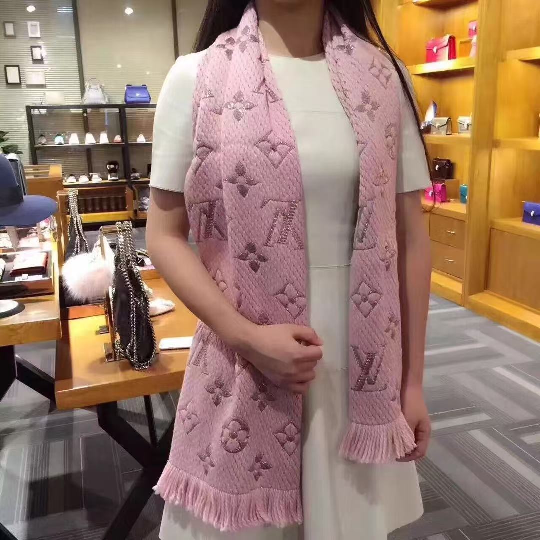 LV刺繍ロゴウールスカーフ【50％割引+送料無料】