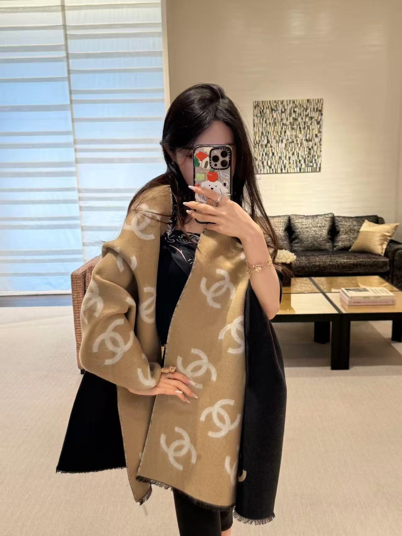 CHANE1フルロゴダブルCカシミアスカーフ【50％割引+送料無料】