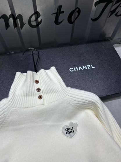 M1UM1U ハイネック ハート型ウールセーター【50％割引+送料無料】