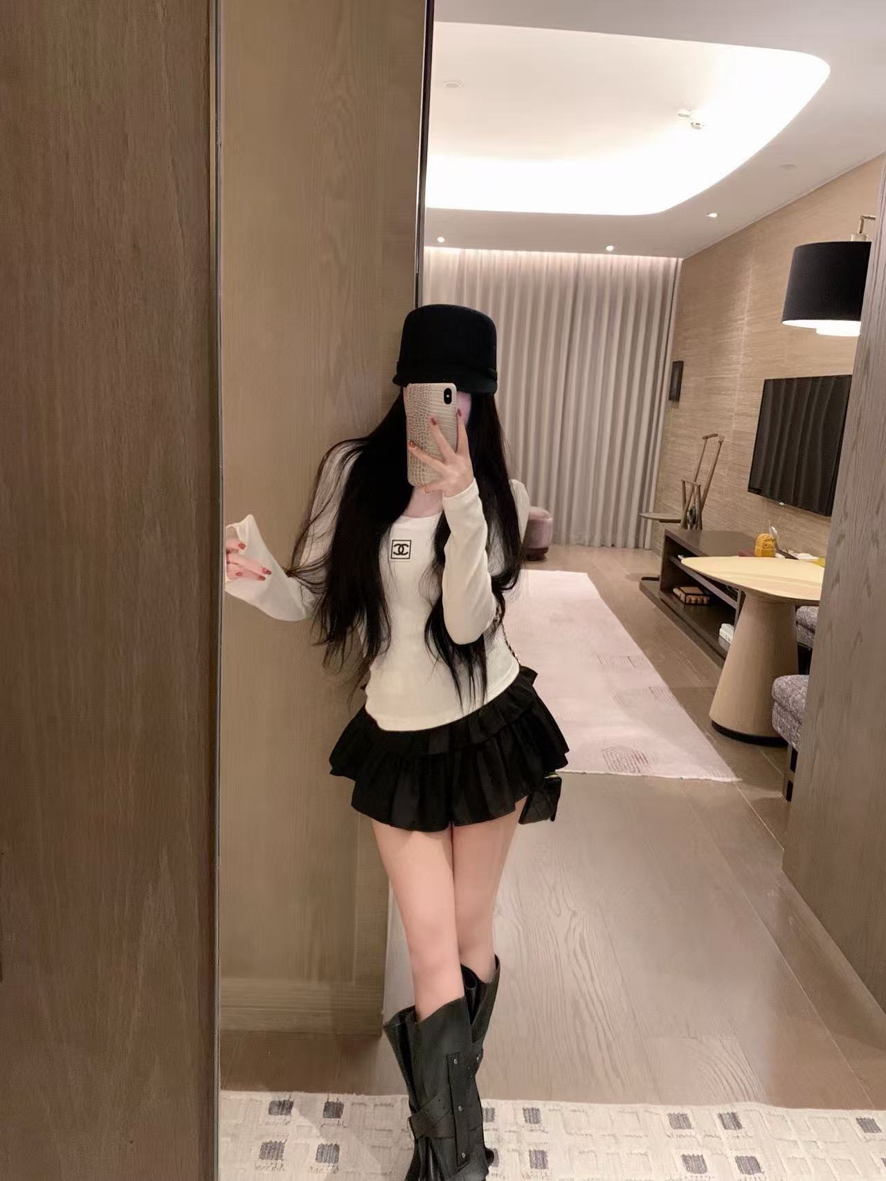 CHANE1 シンプルダブルC ロングスリーブTシャツ【50％割引+送料無料】