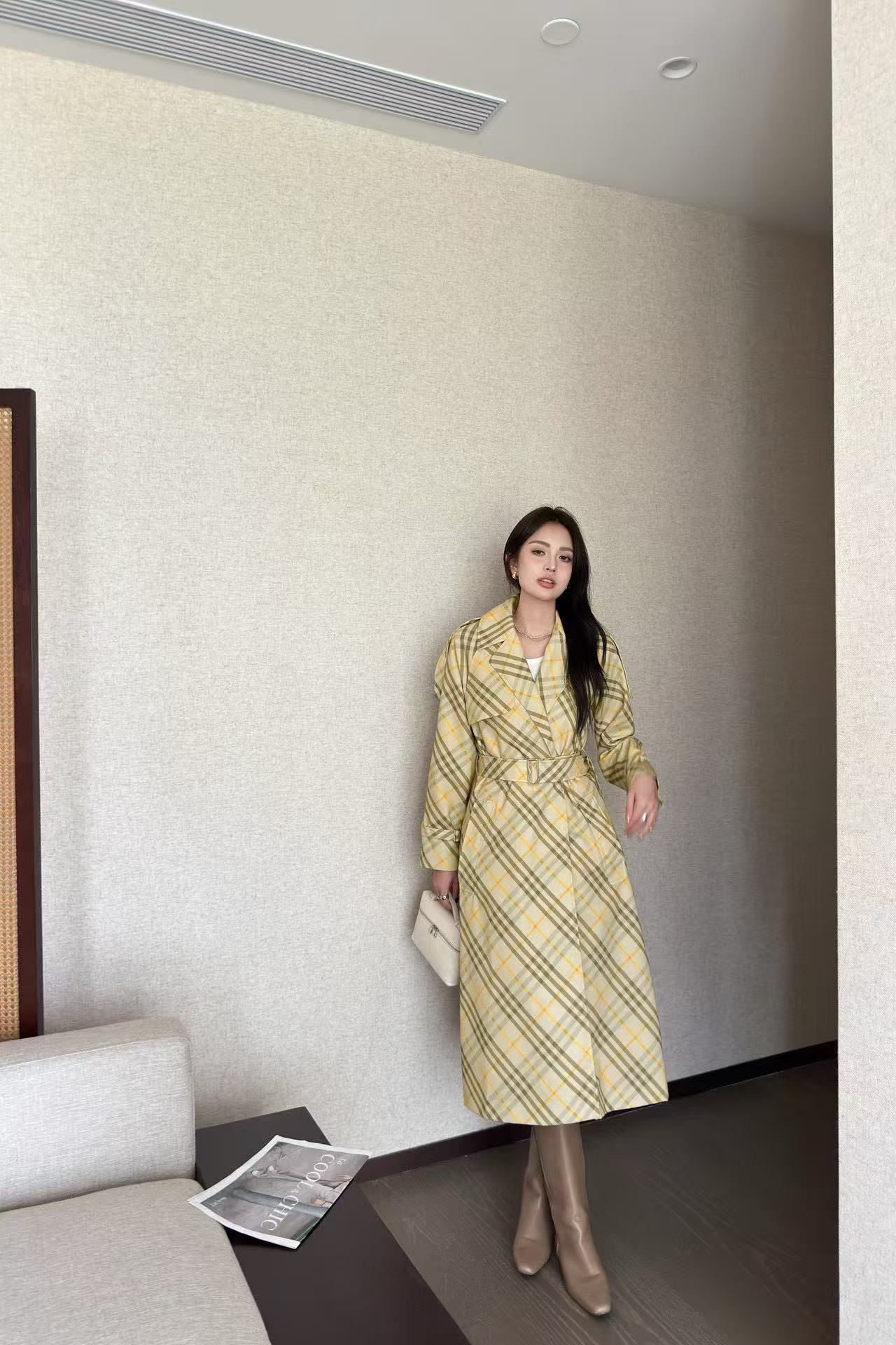 BUR8ERRY チェック柄ベルト付きトレンチコート【50％割引+送料無料】