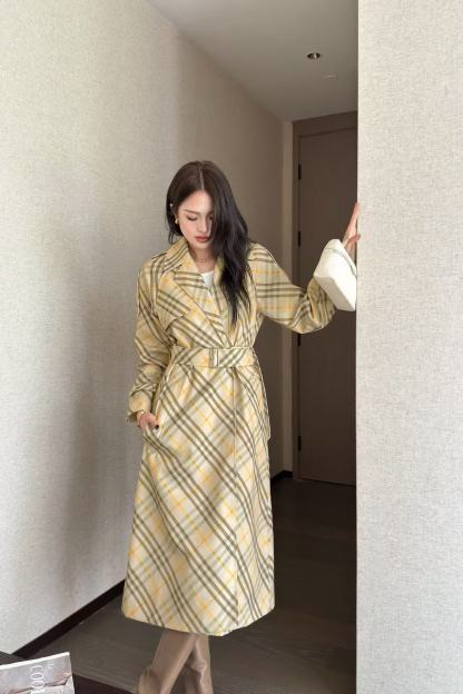 BUR8ERRY チェック柄ベルト付きトレンチコート【50％割引+送料無料】