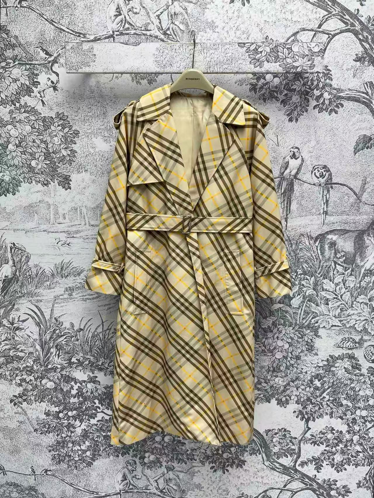 BUR8ERRY チェック柄ベルト付きトレンチコート【50％割引+送料無料】