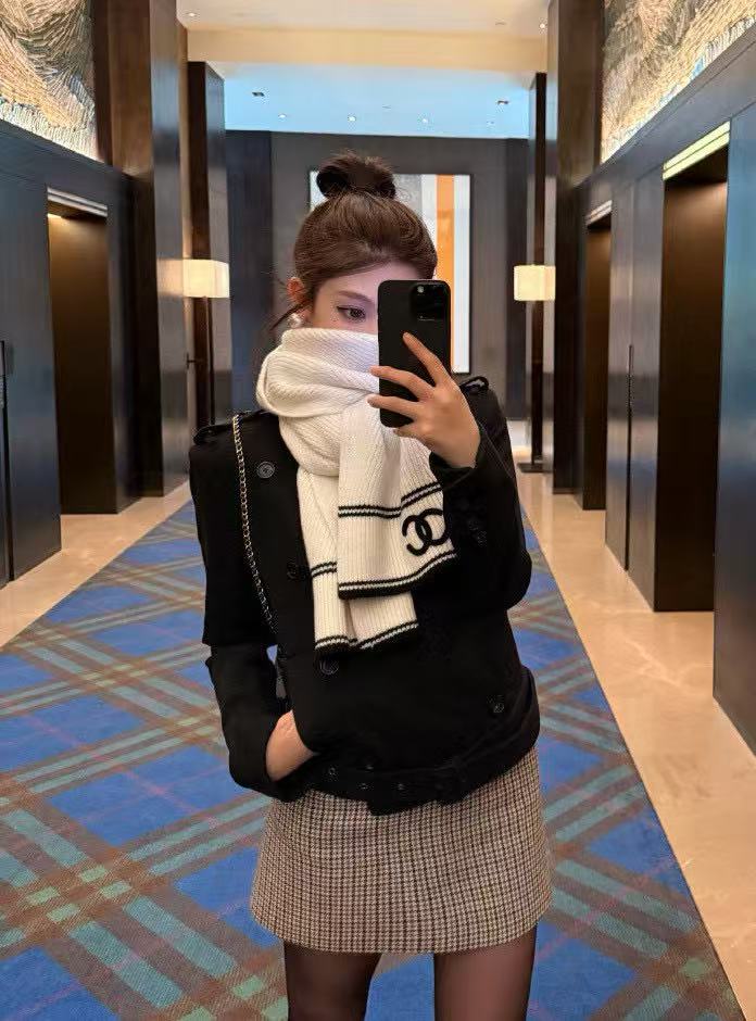 CHANE1 ダブルC カラーブロック ウールスカーフ【50％割引+送料無料】