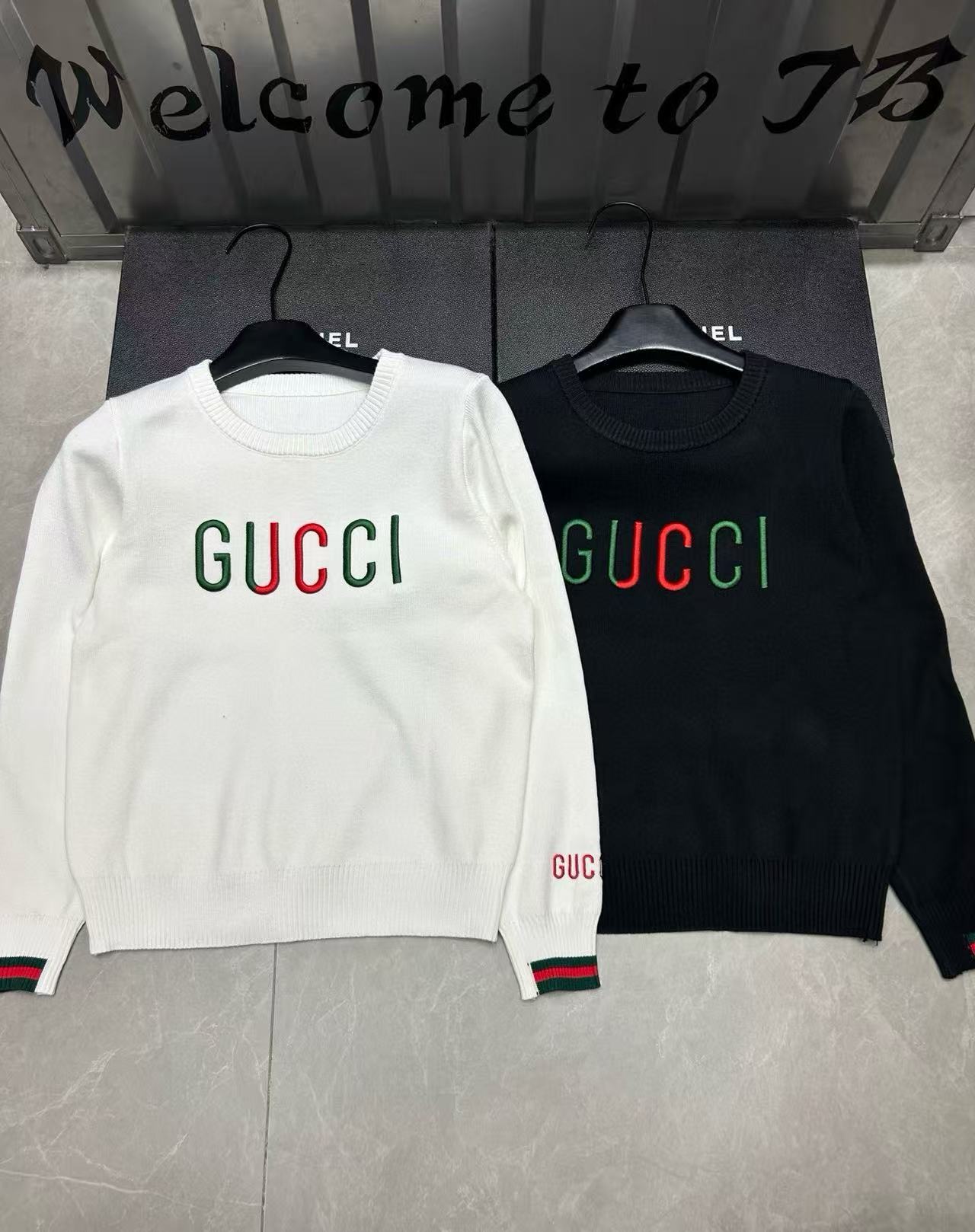 GUCC1 刺繍入りレターウールセーター【50％割引+送料無料】