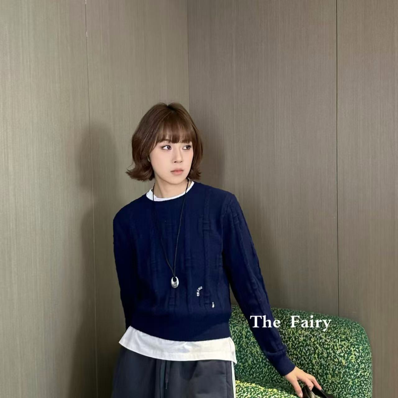 CEL1NE 刺繍レターセーター【50％割引+送料無料】