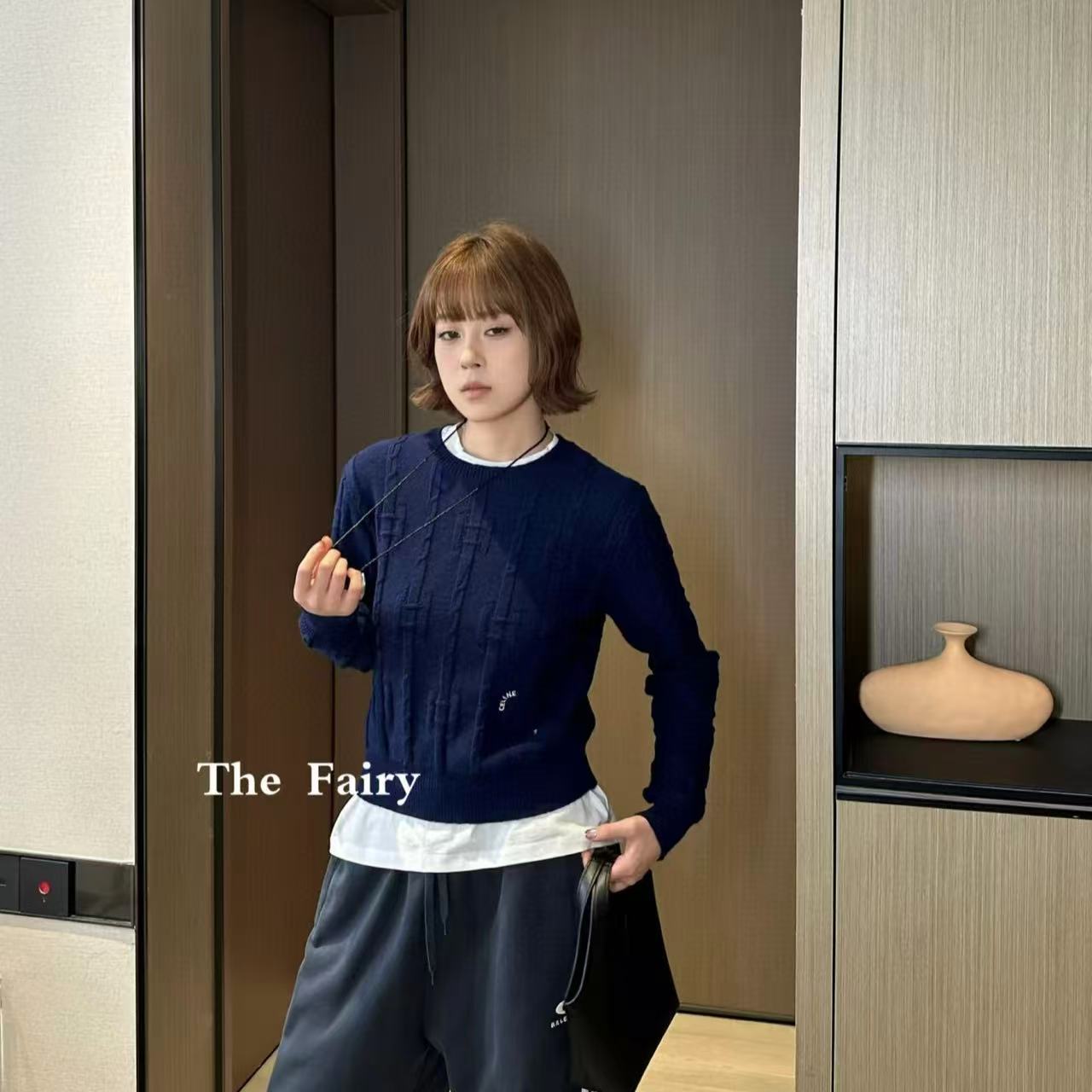 CEL1NE 刺繍レターセーター【50％割引+送料無料】