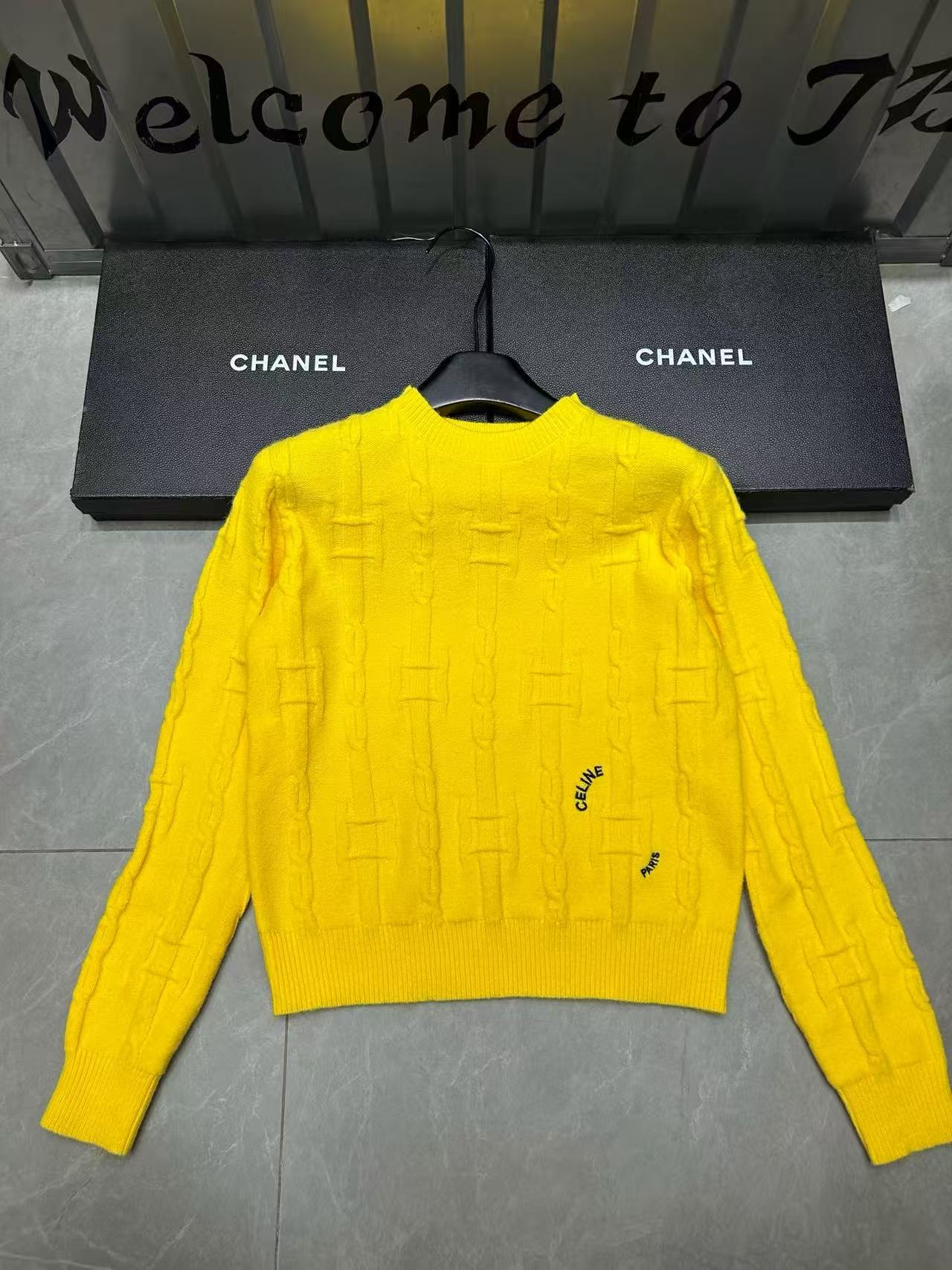 CEL1NE 刺繍レターセーター【50％割引+送料無料】