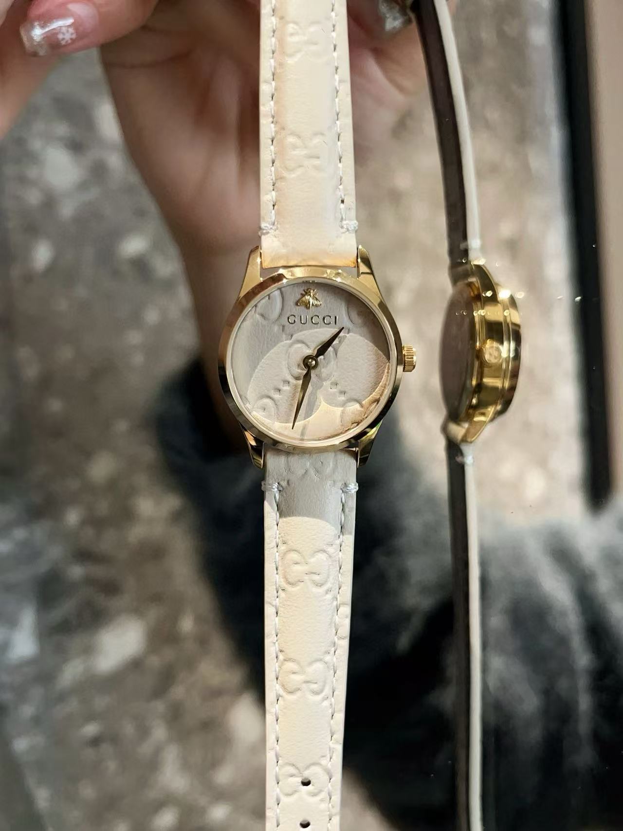GUCC1 レザーストラップ レディースウォッチ【50％割引+送料無料】