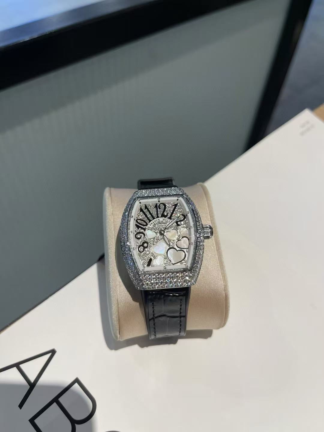 Frank Mul1erダイヤモンドをちりばめたハート型バレルのレディース腕時計【50％割引+送料無料】