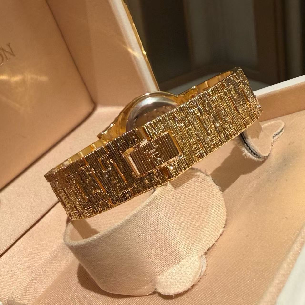 PIAGET LIMELIGHTダイヤモンドをあしらったレディースウォッチ【50％割引+送料無料】