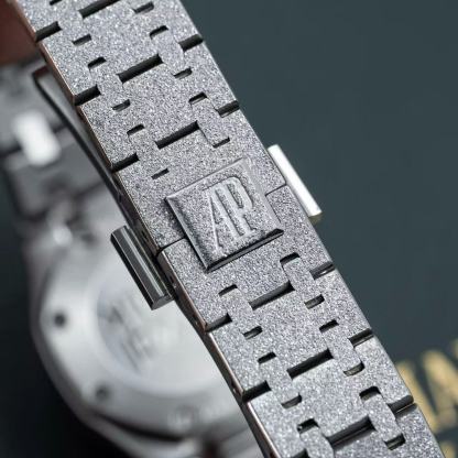 Audemarsp1guetダイヤモンドをあしらったレディース腕時計【50％割引+送料無料】